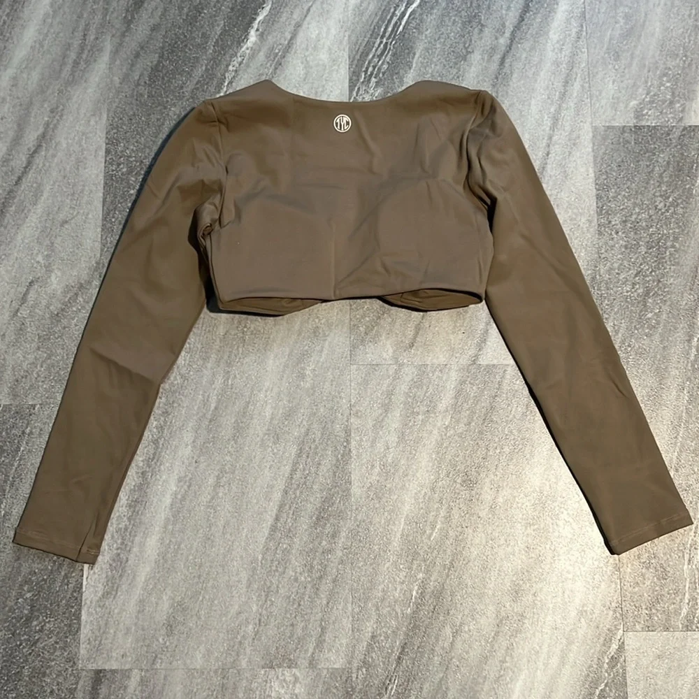 Effortless Contour Long Sleeve Crop Top desert taupe Large built in bra TLC - Picture 8 of 12